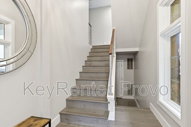 Building Photo - 5069 N River Park Way