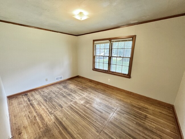 Building Photo - 3924 Cheryl Dr