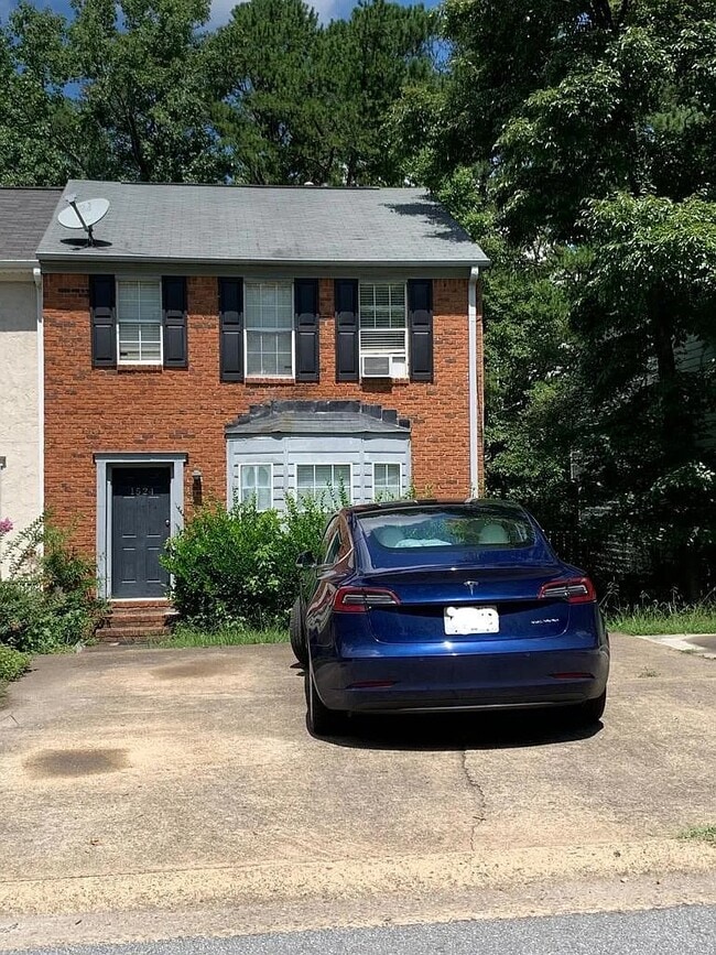 Building Photo - 1524 Cedar Bluff Trail