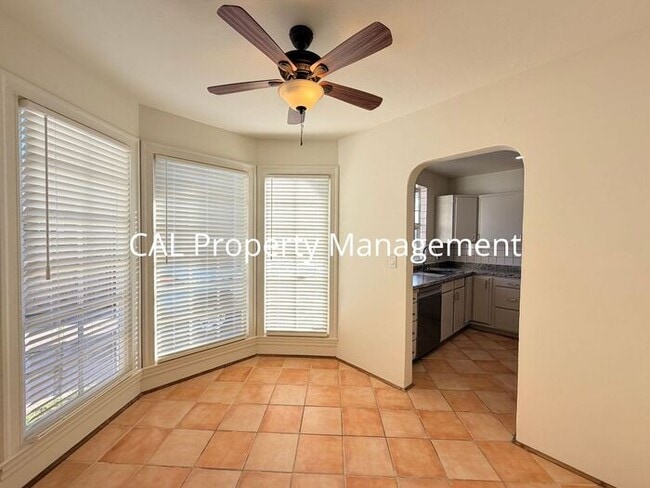 Building Photo - 3 Bed/2 Bath Single Level Home!