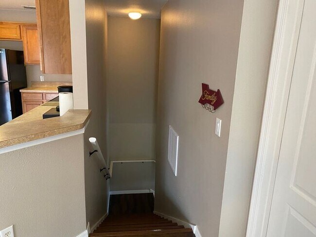 Building Photo - Rent Special-Wonderful 2/2 Townhome w/ Pond View in St. Cloud