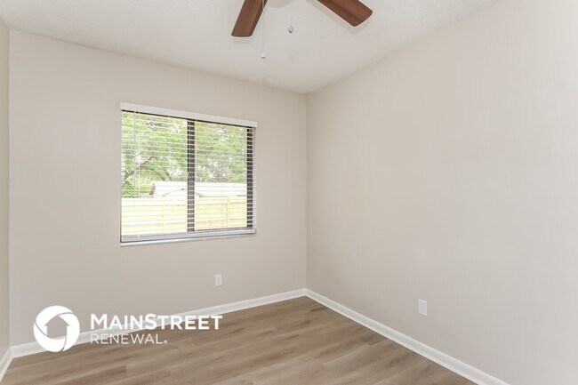 Building Photo - 1442 Oak Valley Dr