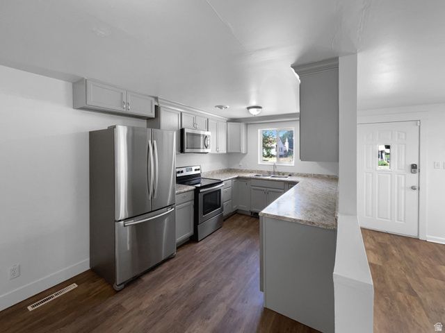 Building Photo - 270 N 500 E