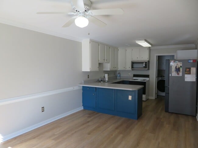 Building Photo - Petersburg Virginia