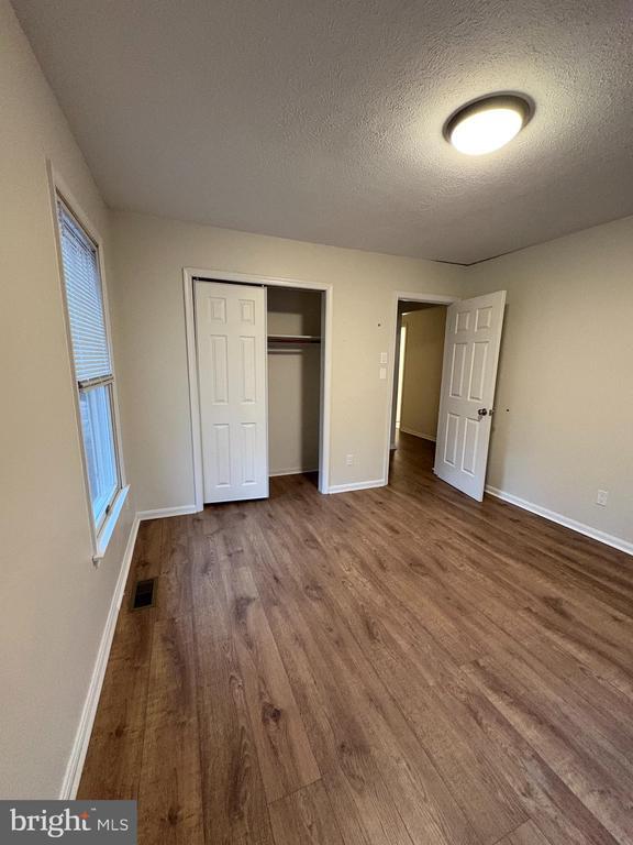 Building Photo - 39564 Potomac Ave