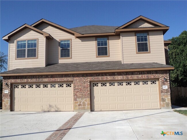 Building Photo - 1105 Brown Rock Dr