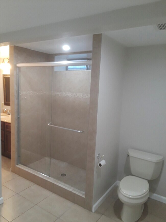 Shower and Toilet - 2043 Altamont Rd