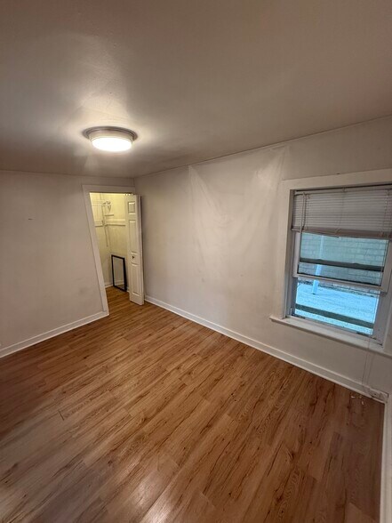 Building Photo - 3330 N Drake Ave