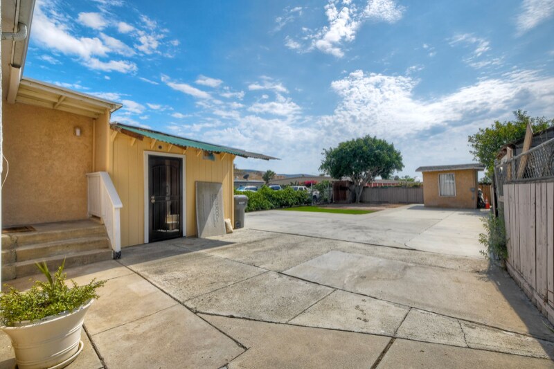 Building Photo - 122 Johnston Ln