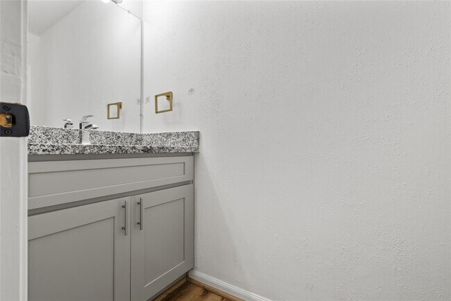 Building Photo - 6500 Sands Point Dr
