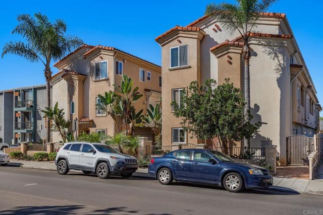 Building Photo - 4064 1St Ave