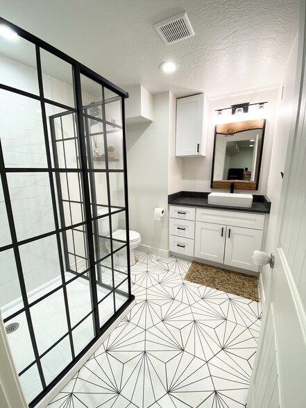 Building Photo - 7178 S 420 E