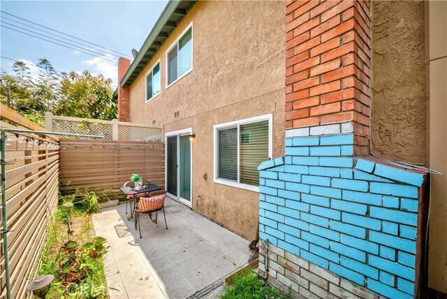 Building Photo - 5481 Villa Way