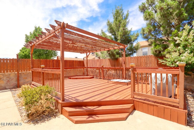 Building Photo - 14241 Smokey Point Dr