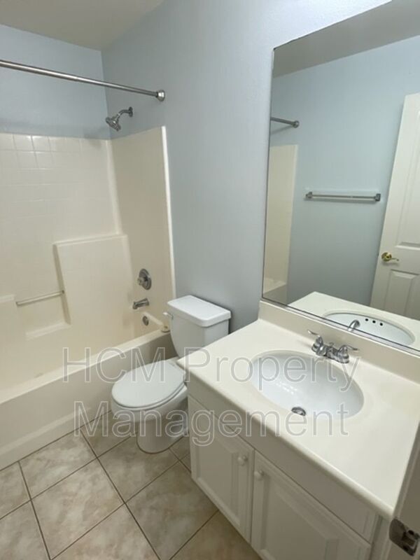 Building Photo - 21 Sonata St