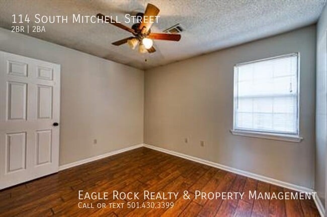 Building Photo - 114 S. Mitchell St. Conway AR 72034