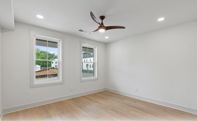 Building Photo - 1050 Blair Ln