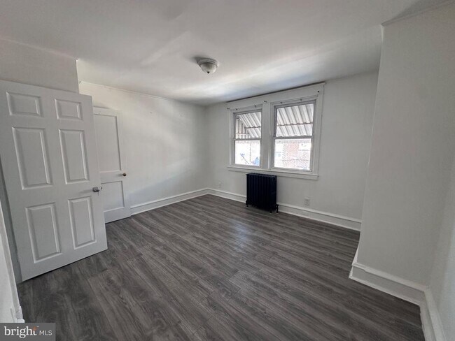 Building Photo - 3948 Howland St