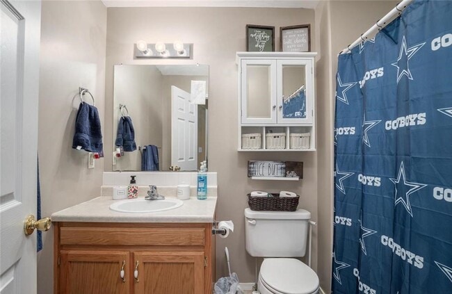 Building Photo - Beautiful 3 Bedroom, 2 Bathroom Home in No...