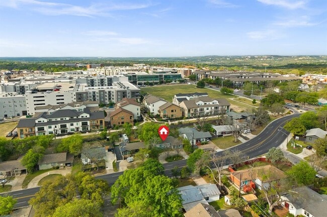 Building Photo - 2639 W 45th St