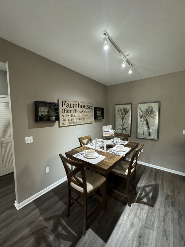 Building Photo - 1030 Farm to Market Road 2931 Apt #1235, A...