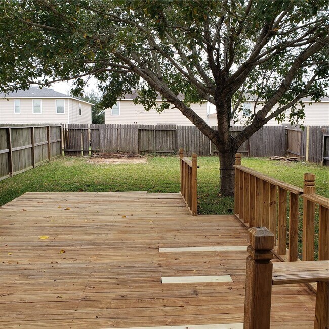Building Photo - 7863 Maverick Trace Ln