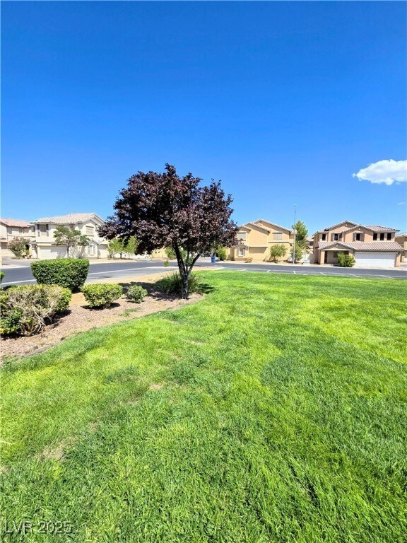 Building Photo - 7858 Warwickshire Way
