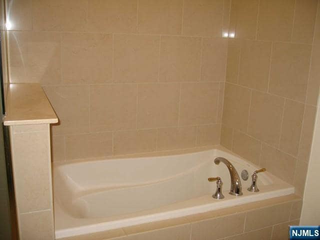 Building Photo - 2411 Windsor Park Ct