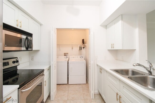 Building Photo - 13010 Positano Cir