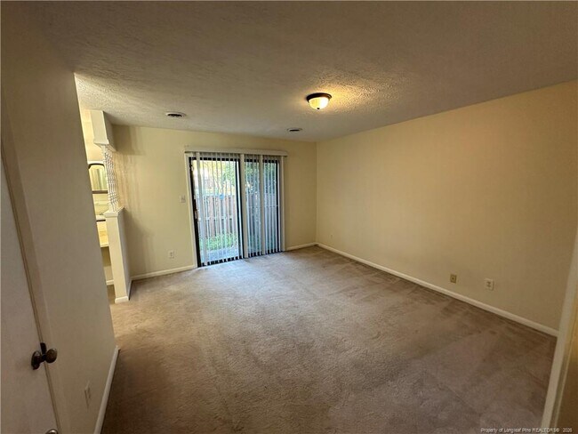 Building Photo - 6903 Flying Cloud Ln