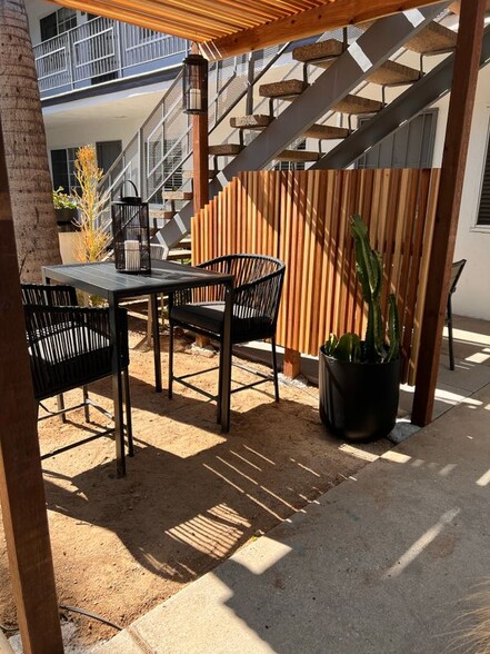 Building Photo - 315 Junipero Ave