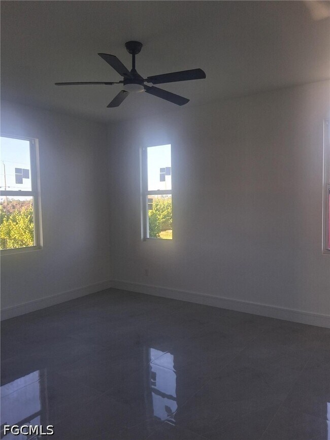 Building Photo - 3812 NW 38th St