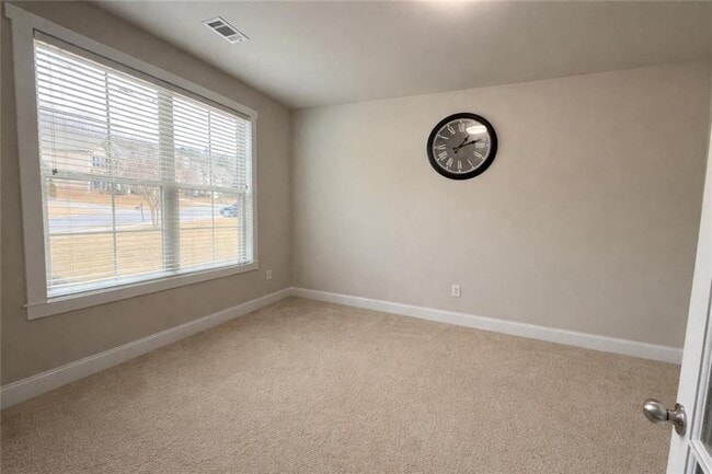 Building Photo - 1750 Dahlia Dr