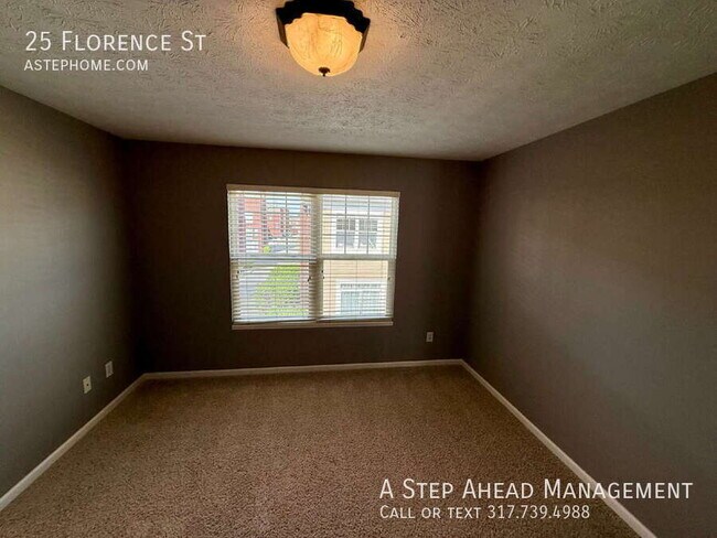 Building Photo - 25 Florence St