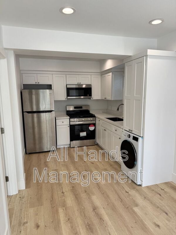 Building Photo - 3121 E Mariquita St