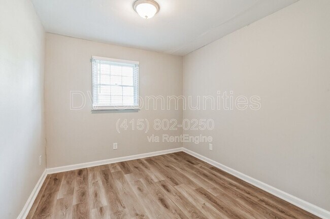 Building Photo - 4780 Bell Cir SE