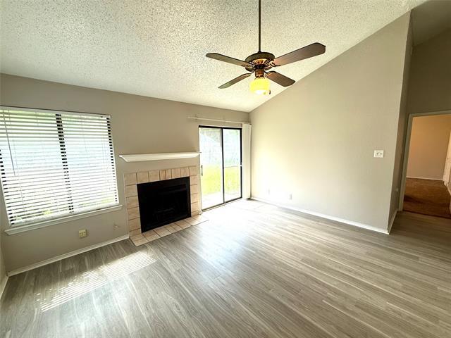 Building Photo - 6010 Hollyleaf Dr