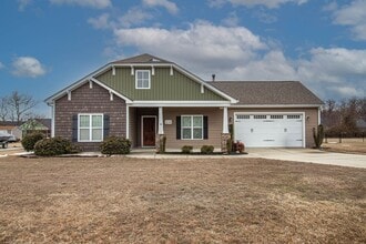 Building Photo - 210 Twilight Dr