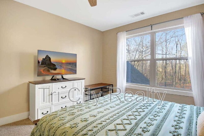 Building Photo - 175 Ridgeway Ct