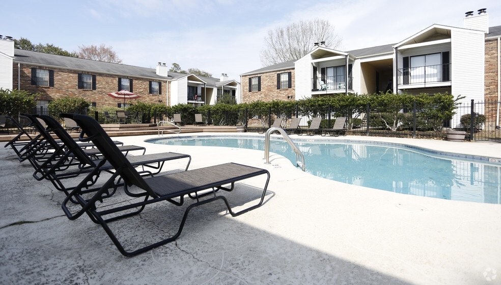 Edgewood 4949 Stumberg Ln Baton Rouge LA 70816 Apartment Finder