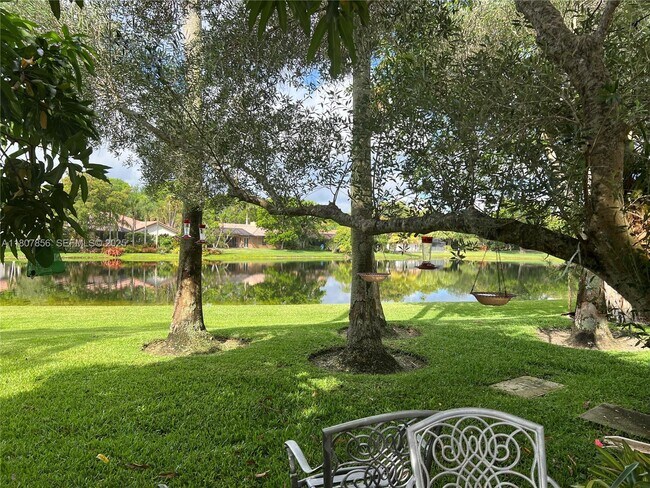 Building Photo - 1544 Springside Dr