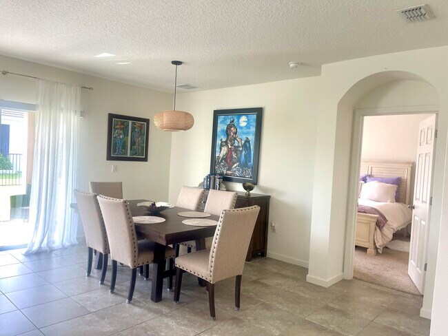 Building Photo - 10574 SW Cambria Ln