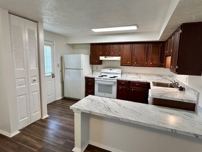 Building Photo - 1451 Misty Lake Ct