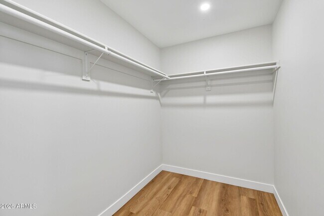 Building Photo - 630 N Power Rd