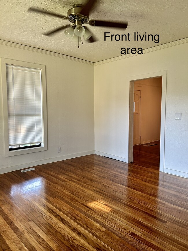 Building Photo - 1404 Callahan St