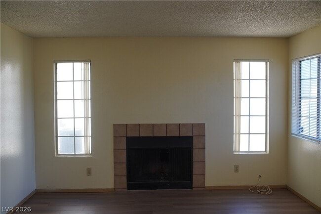 Building Photo - 4646 Tracylynn Ln