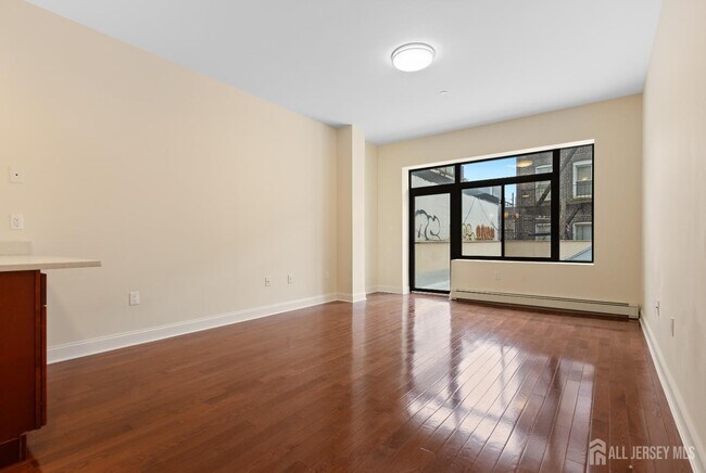 Primary Photo - 62 N 9th St