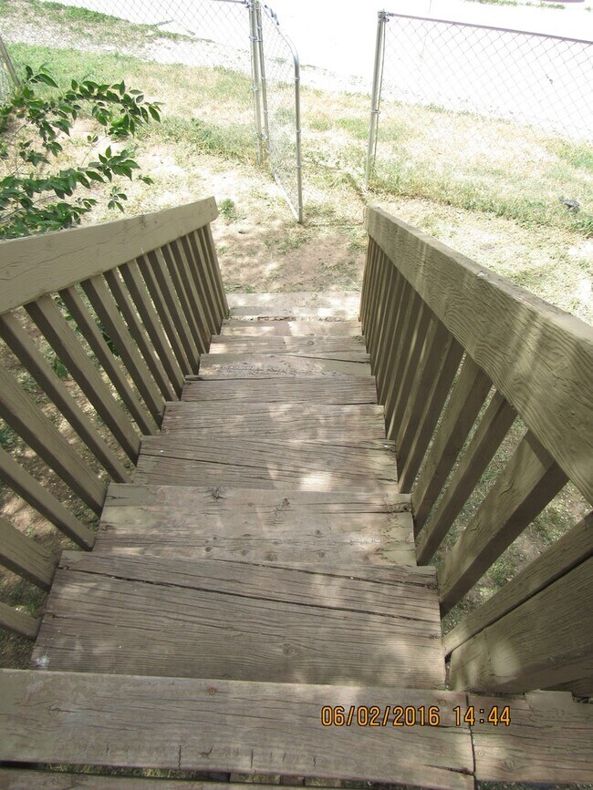 Building Photo - 749 Elder Ct