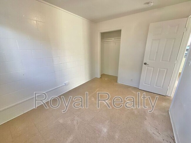 Building Photo - 94-232-232 Aniani Pl