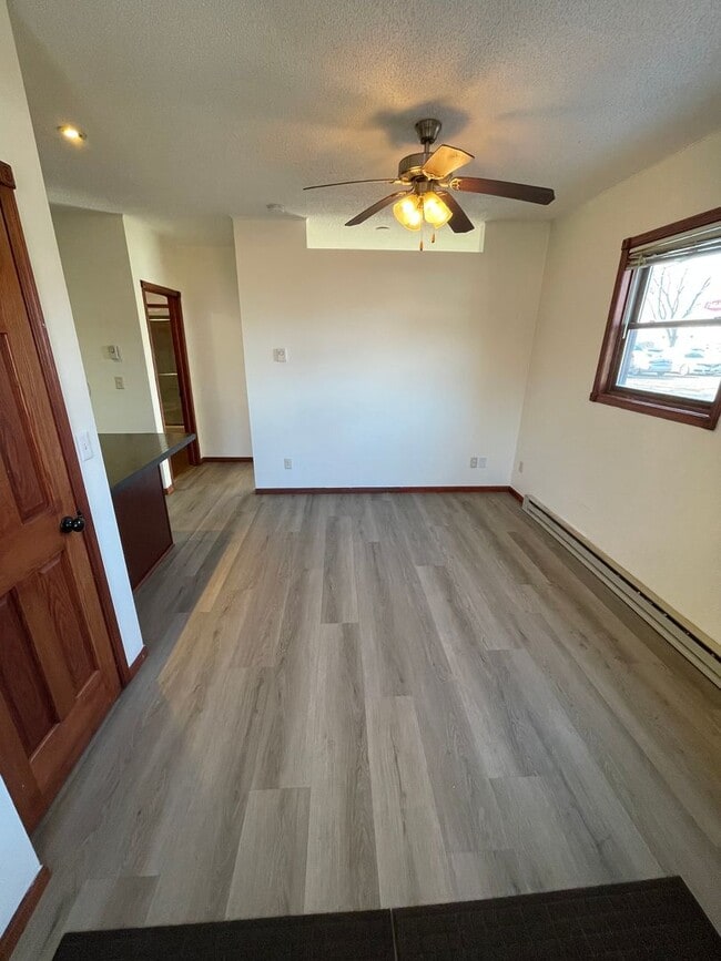 Building Photo - 1511-1513 Logan Ave